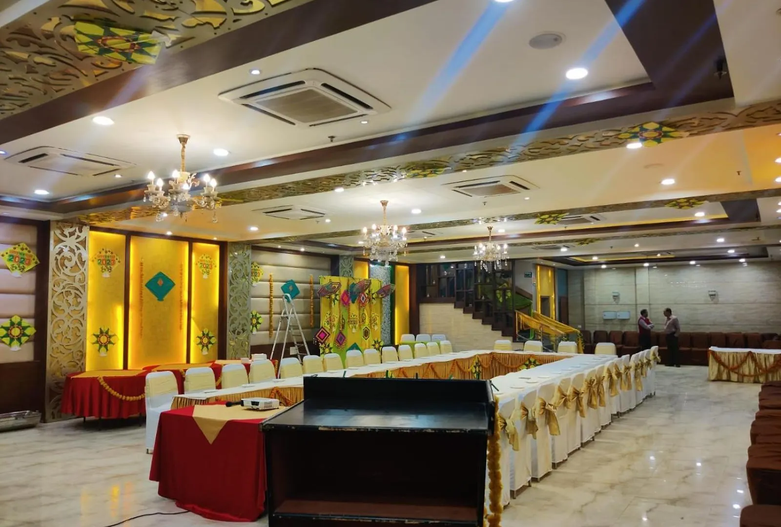 Hotel Taj Heights Agra  Agra (Uttar Pradesh)