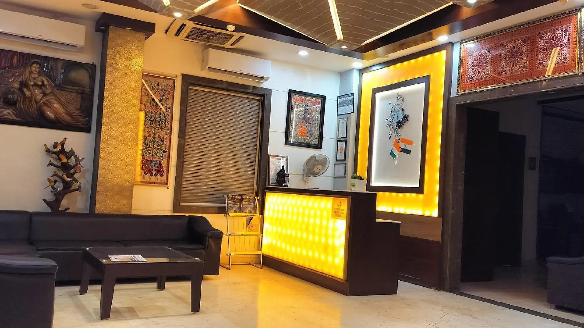 Hotel Taj Heights Agra