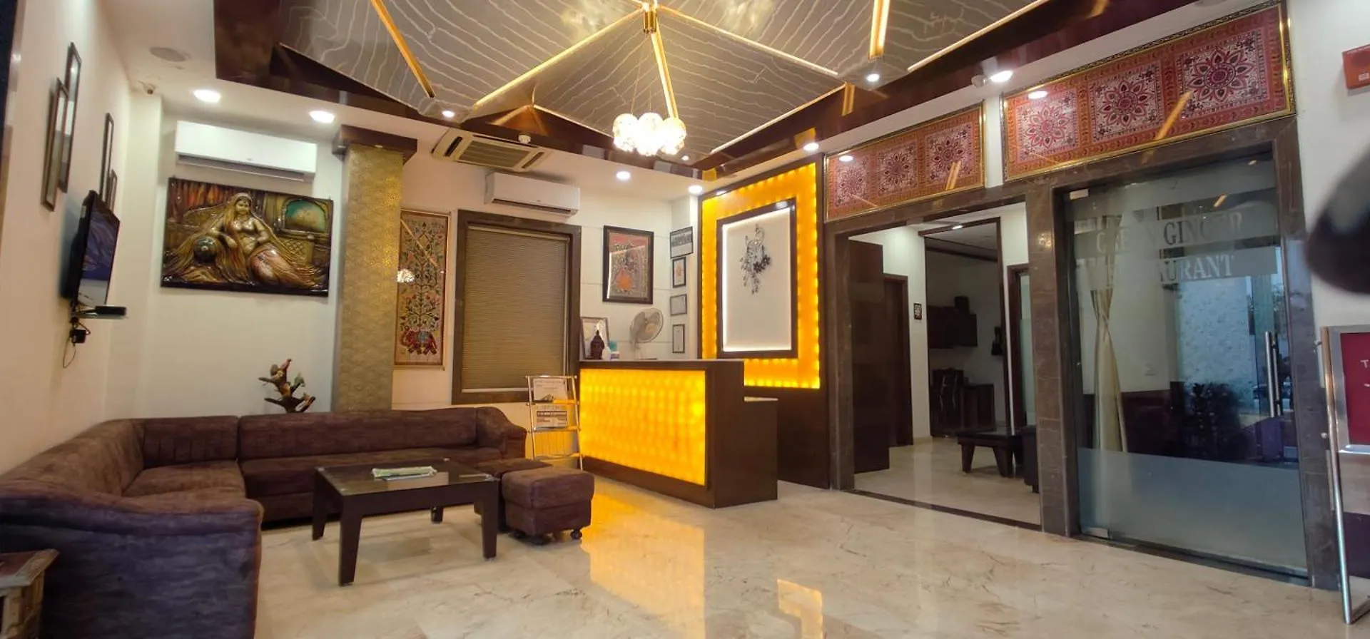 Hotel Taj Heights Agra   Agra (Uttar Pradesh)