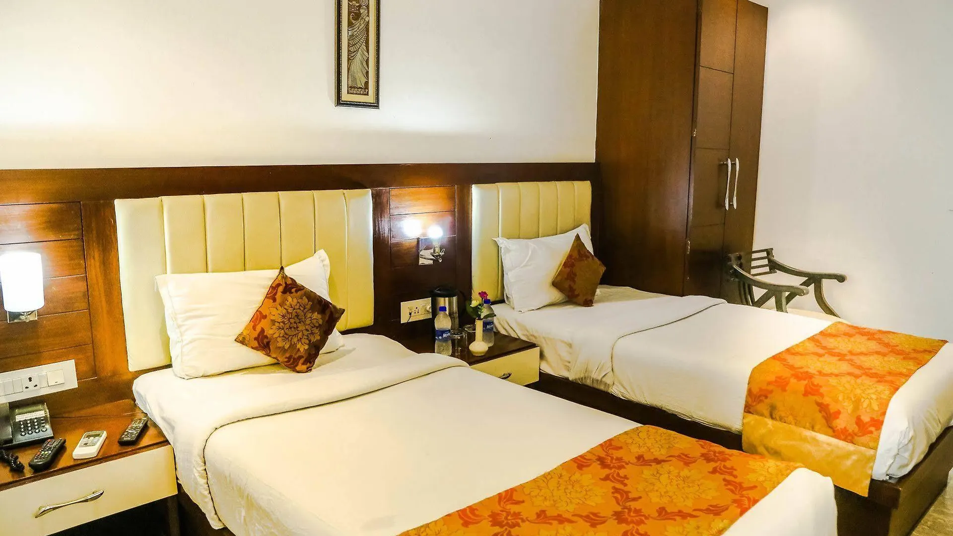 Hotel Taj Heights Agra  Agra (Uttar Pradesh)