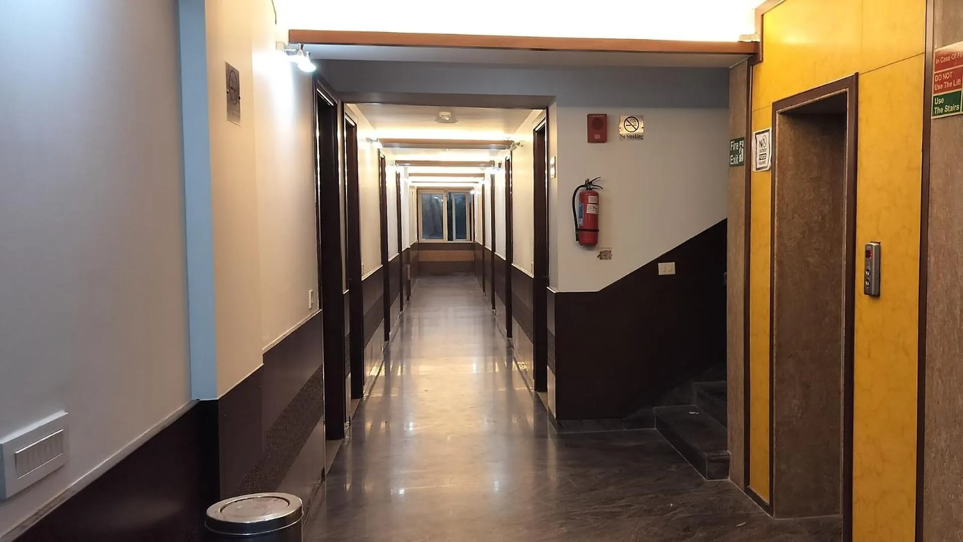 Hotel Taj Heights Agra   Agra (Uttar Pradesh)