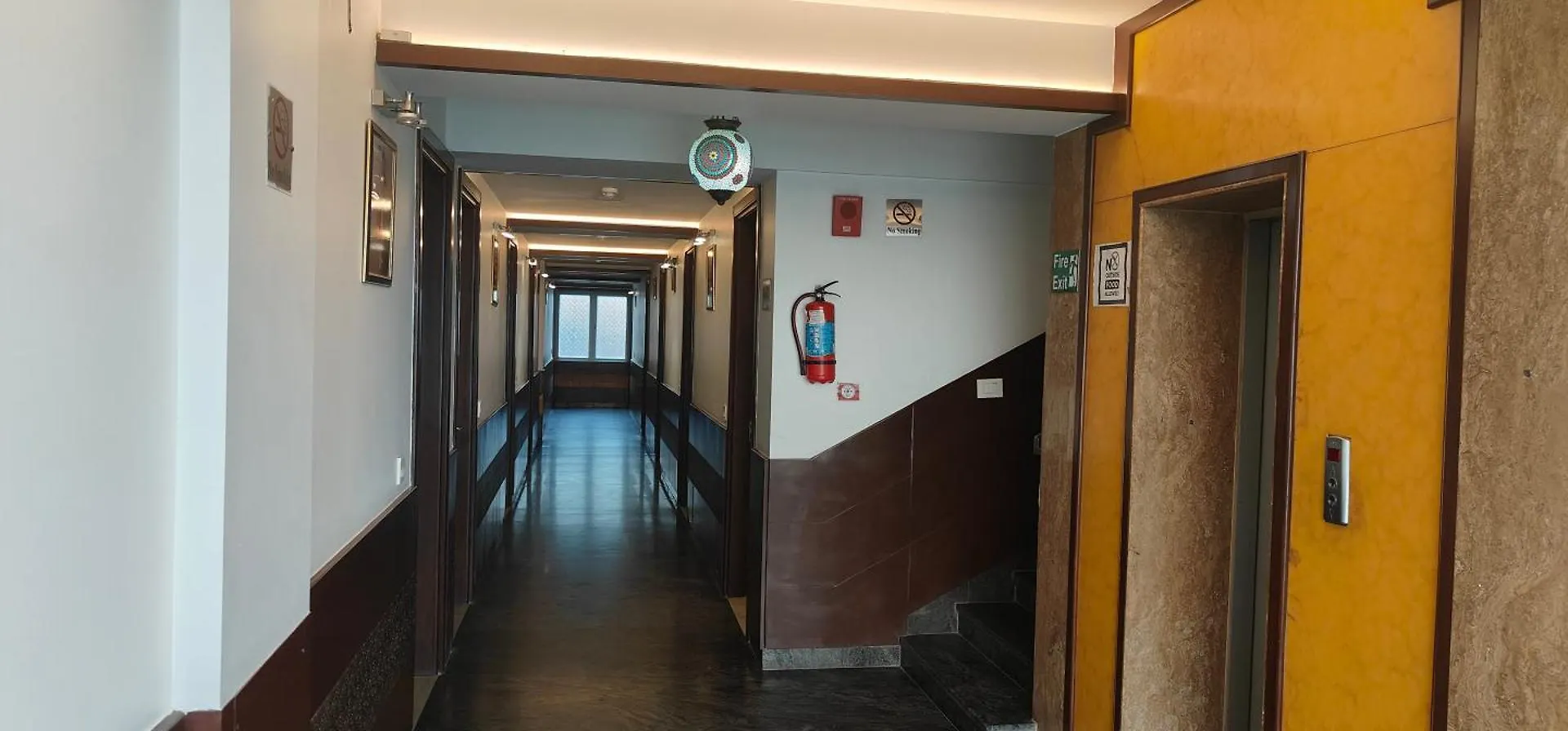Hotel Taj Heights Agra